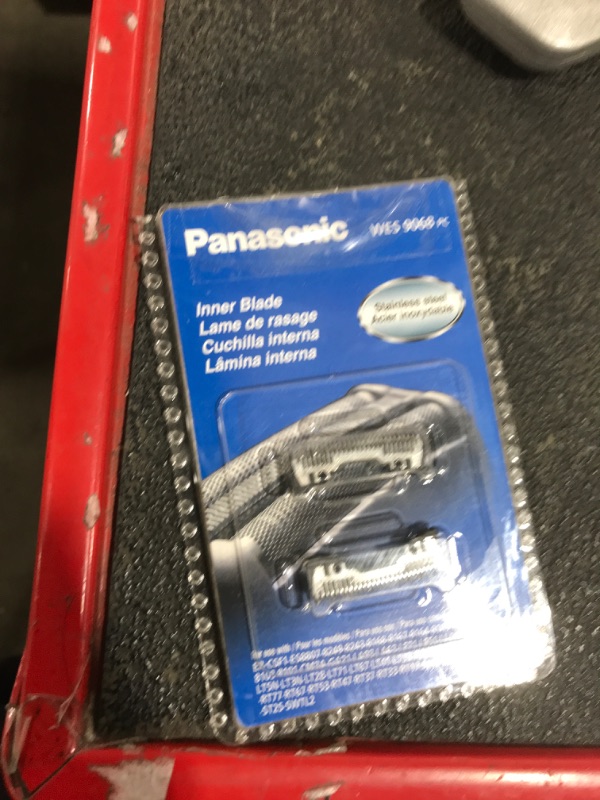 Photo 1 of Panasonic+Men%27s+Shaver+Models%3a+ES8101%2c+ES8103%2c+ES8109S%2c+ES8161%2c+ES8162+Pack+of+3