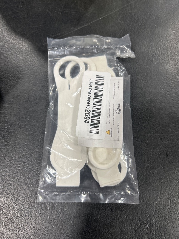 Photo 1 of Aussio (3-Pack, White 3/4" Water Inlet Plug with Strap A0170SVP RV Water Inlet Replacement RV Water Connection Inlet Plug with Strap RV City Water Fill Inlet Replacement