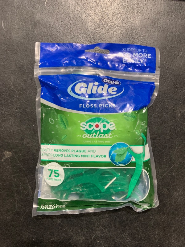 Photo 1 of Oral-B Complete Glide Dental Floss Picks Plus Scope Outlast, Long Lasting Mint, 75 Dental Floss Picks