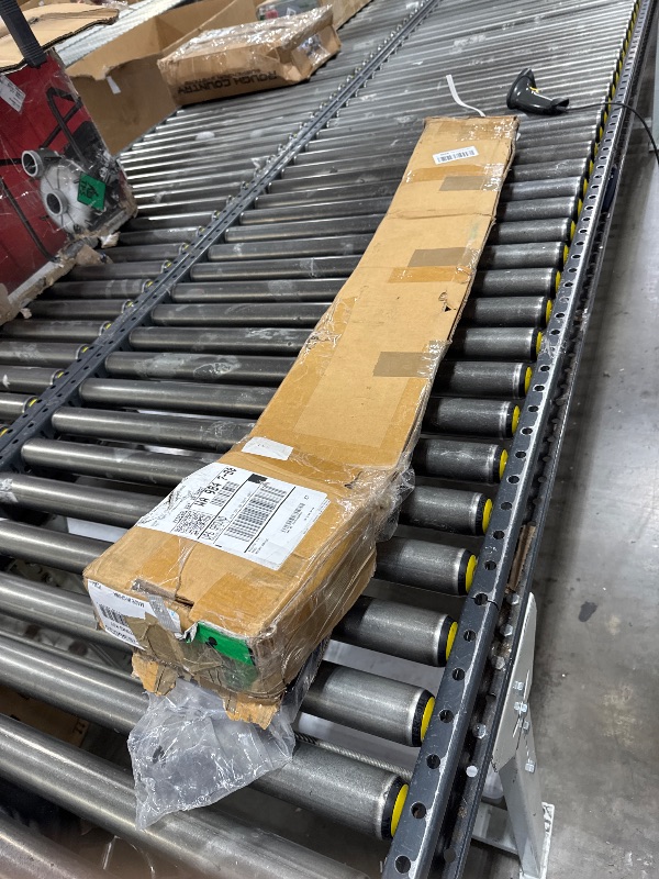 Photo 1 of Reese 30035 Fifth Wheel Trailer Hitch Mounting System Rail & Bracket Kit, Compatible with Selected Chevrolet, Dodge, Ford, GMC, Nissan, RAM, Toyota models (Please Verify VEHICLE APPLICATION)