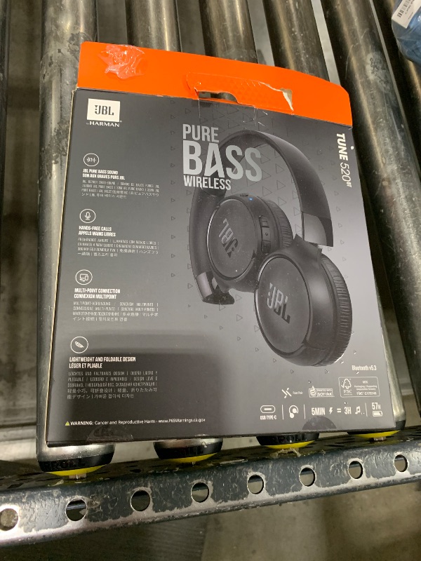 Photo 1 of JBL Tune 520BT - Wireless On-Ear Headphones, Up to 57H Battery Life and Speed Charge, Lightweight, Comfortable and Foldable Design, Hands-Free Calls with Voice Aware (Black)