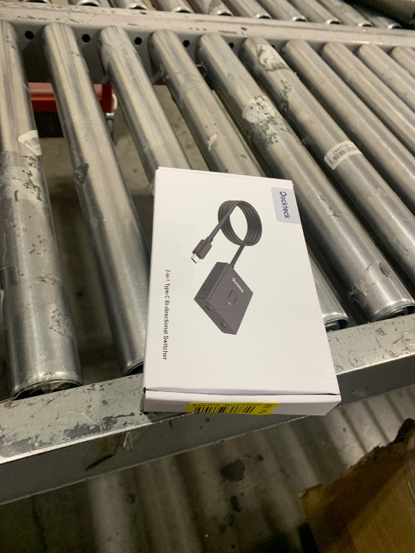 Photo 1 of Dockteck USB C Switch, Bi-Directional Switcher 1 in 2 Out/2 in 1 Out, USB Switch with 4K@60Hz, 10Gbps Transfer Speed, 100W PD Charging, 3.3FT USB-C Full Featured Cable for Printer, Laptop,Scanner,SSD