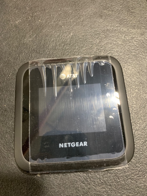Photo 1 of NETGEAR Nighthawk M6 Pro Mobile Hotspot 5G mmWave, 8Gbps, Unlocked, AT&T & T-Mobile, International Roaming, Portable WiFi Device for Travel, 5G Modem Wireless Router (MR6500) (Renewed)