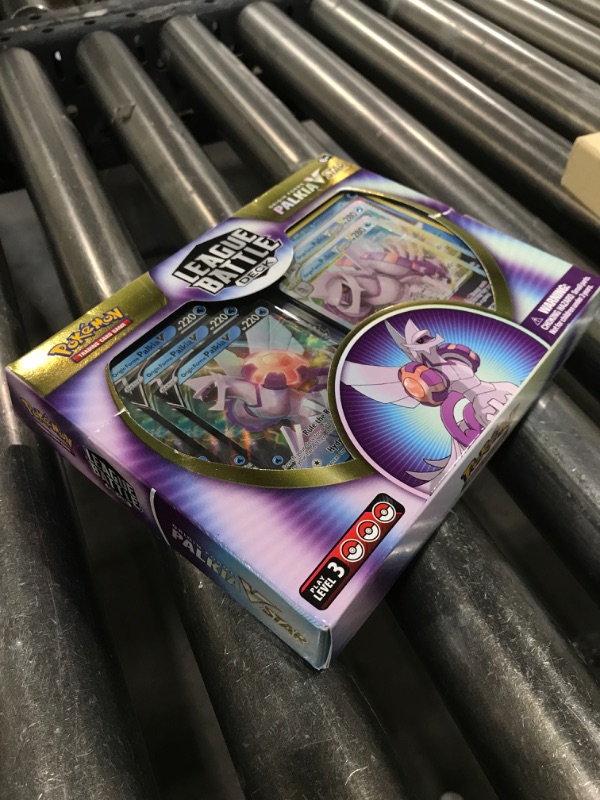 Photo 1 of Pokémon TCG: Origin Forme Palkia VSTAR League Battle Deck