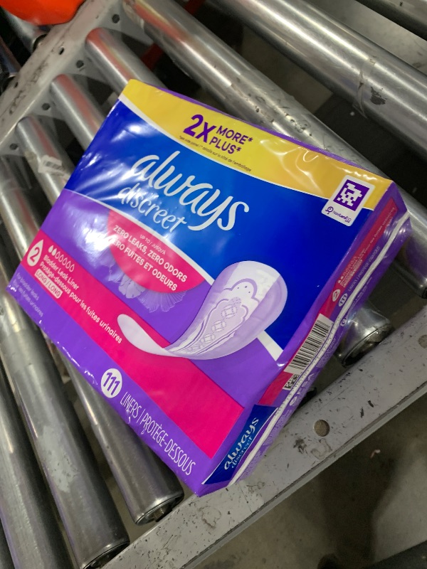 Photo 1 of Always Discreet, Incontinence Liners, Very Light, Long Length, 111 Count, 111 Count