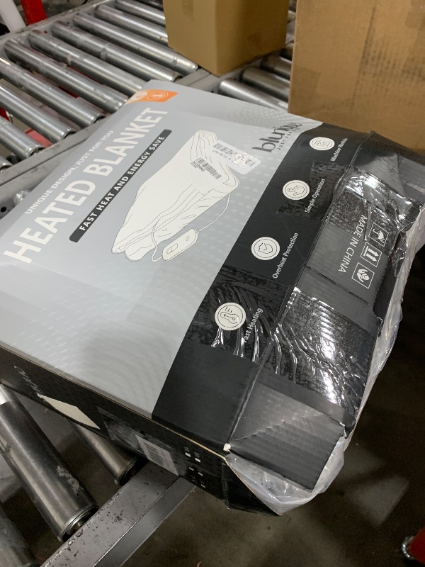 Photo 1 of blunique Heated Blanket Electric Blanket King Waffle, 90x100 Inches Dual Controllers Sherpa Fleece Fast Heating Blanket 6 Heating Levels & 10 Hours Auto Off ETL Certification, Grey King
