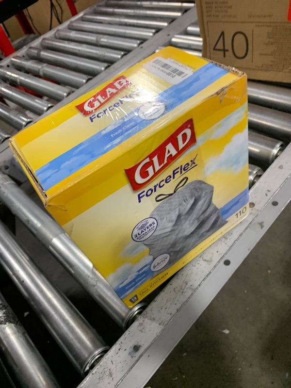 Photo 1 of Glad Tall Kitchen Drawstring Trash Bags - Odorshield 13 Gallon White Trash Bag, Febreze Fresh Clean, 110 Count