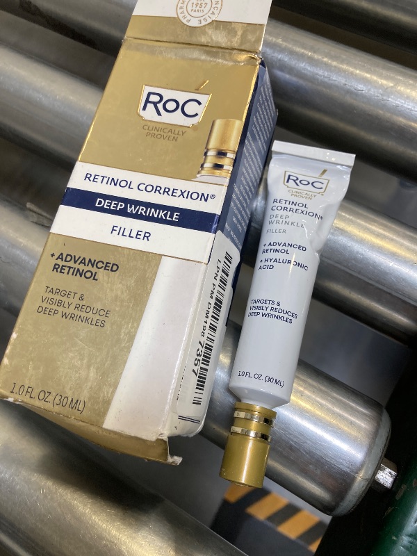 Photo 1 of RoC Retinol Correxion Deep Wrinkle Facial Filler with Hyaluronic Acid & Retinol, Skin Care for Women and Men, 1 Fl Oz (Packaging May Vary)