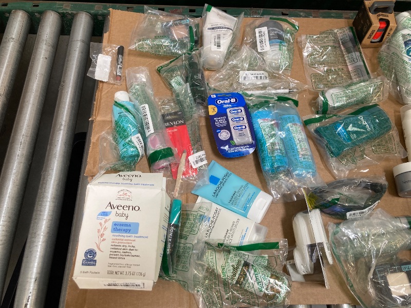Photo 1 of BOX LOT OF ASSORTED HEALTH AND BEAUTY ITEMS