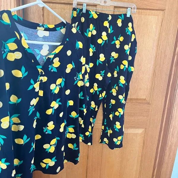 Photo 1 of LIZ CLAIBORNE 2 PC SLEEP SET, LEMON, SIZE SMALL