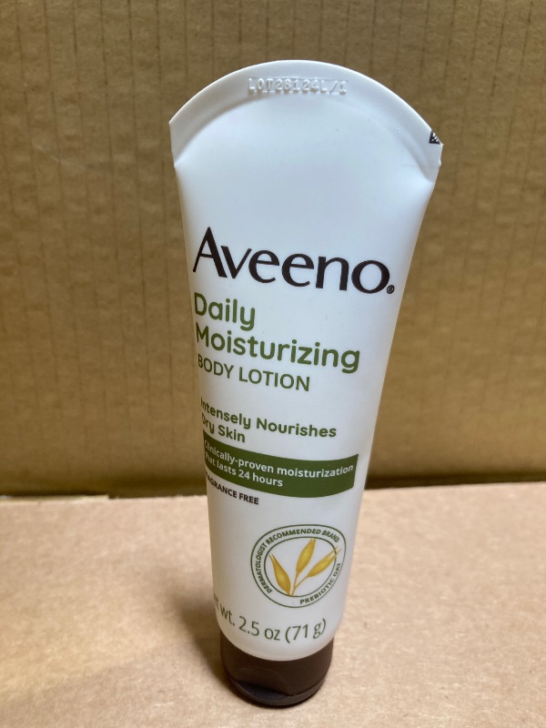 Photo 1 of Aveeno Active Naturals Daily Moisturizing Lotion 2.50 oz 