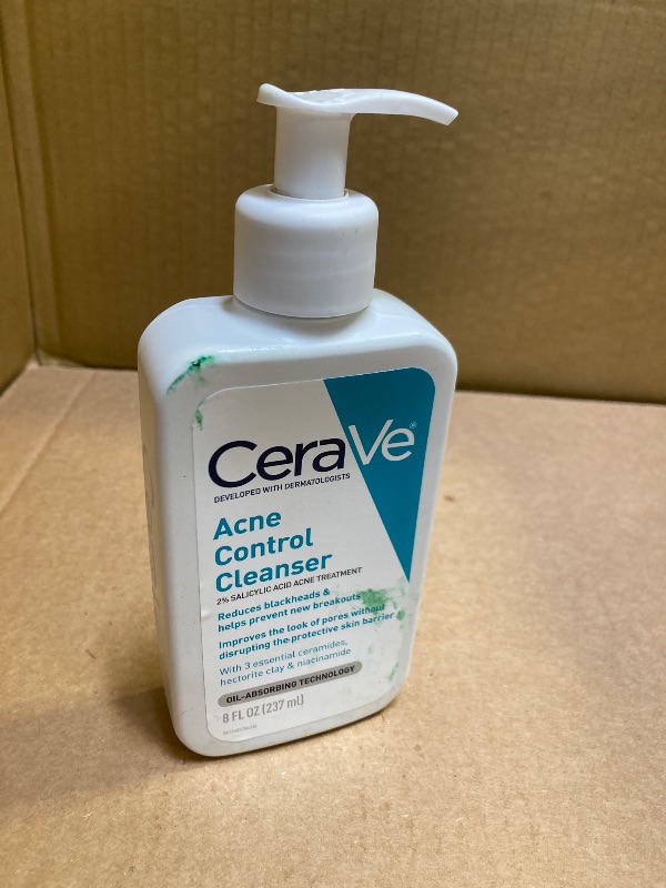 Photo 1 of CeraVe Acne Treatment Face Wash, Salicylic Acid Cleanser with Purifying Clay, Niacinamide, and Ceramides, Pore Control and Blackhead Remover, 8 Ounce