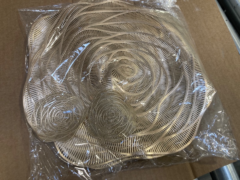 Photo 1 of Washranp Round Rose Design Placemats,Plastic Non-Slip Heat-Proof Insulation Coaster Pad for Wedding Table Decor