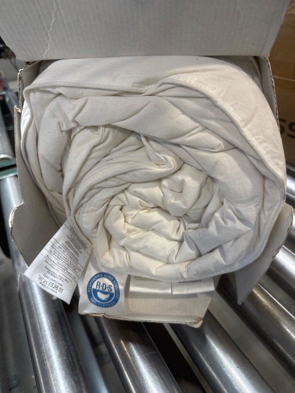 Photo 1 of C&W White Comforter Full/Queen