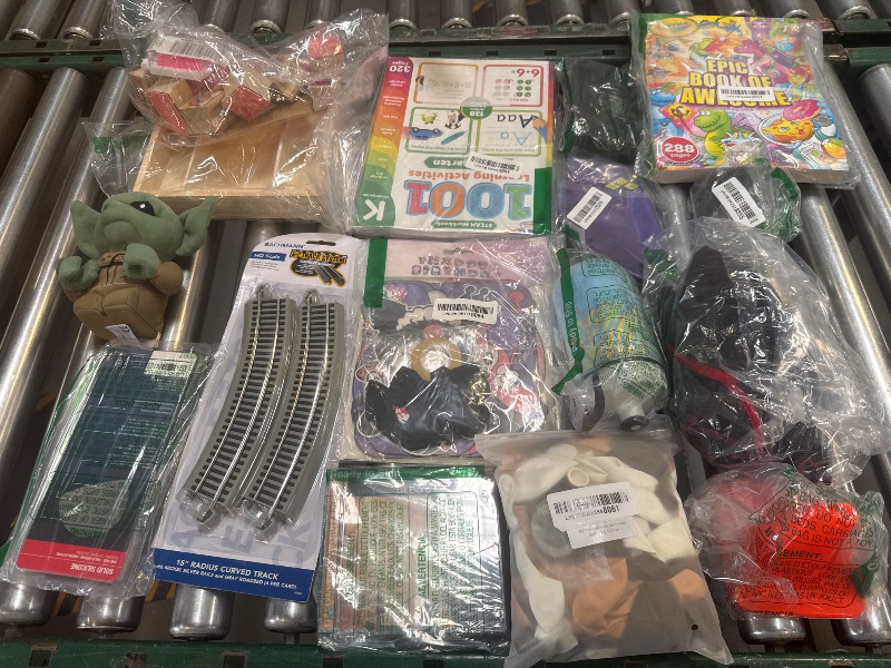 Photo 1 of Box Lot of Miscellaneous Items/Final Sale 