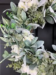 Photo 1 of 20" Flower Wreath 