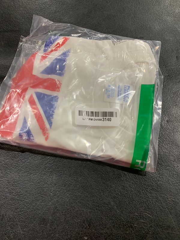 Photo 1 of UNION JACK FLAG UNITED KINGDOM GREAT BRITAIN ENGLAND T-Shirt XS STOCK PHOTO IS A DIFFERENT COLOR THAN PRODUCT PHOTO