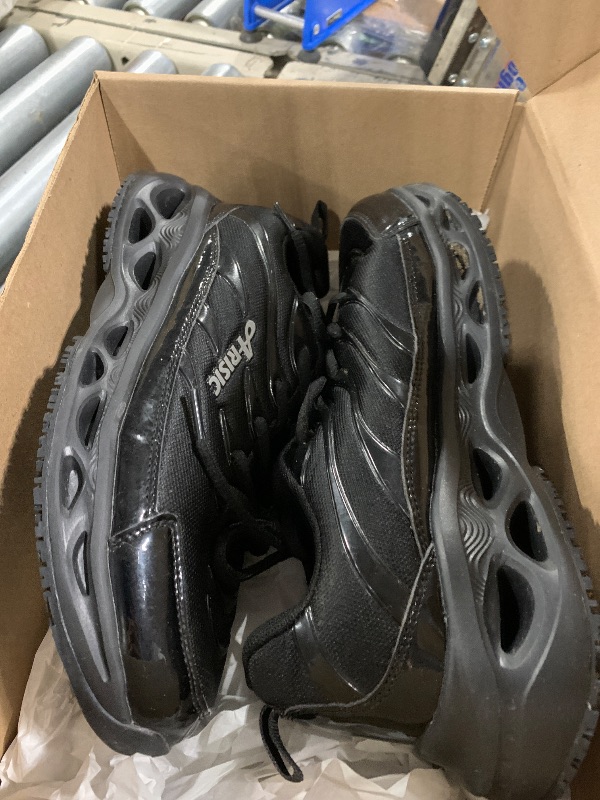 Photo 1 of **USED**JJMIMAIFJ Non Slip Work Shoes for Men Women Waterproof Sneakers Men Comfortable Restaurant Chef Shoes Slip Resistant Shoes for Men Breathable Walking Sneakers for Daily Use Black