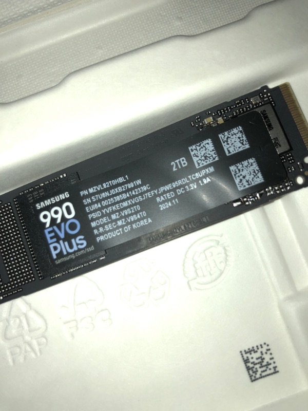 Photo 1 of * SEALED, OPENED FOR SERIAL NUMBER **
SAMSUNG 990 EVO Plus SSD 2TB, PCIe Gen 4x4, Gen 5x2 M.2 2280, Speeds Up-to 7,250 MB/s, Upgrade Storage for PC/Laptops, HMB Technology and Intelligent Turbowrite 2.0, (MZ-V9S2T0B/AM)