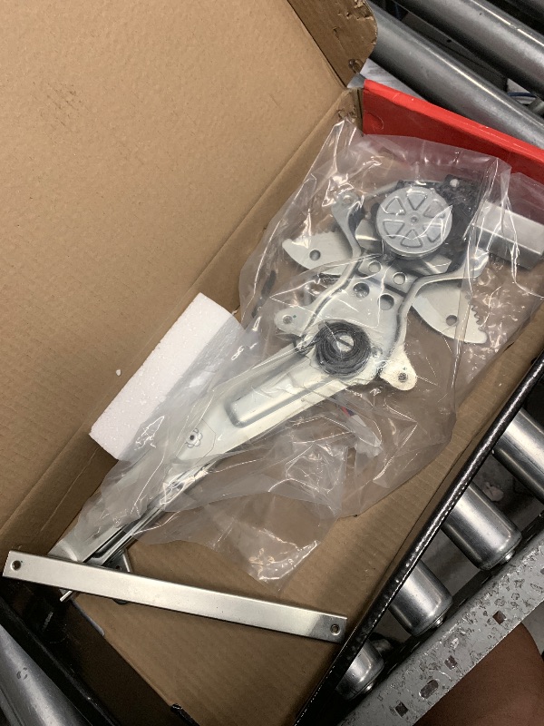 Photo 1 of *UNKNOWN MODEL TYPE* A PREMIUM  WINDOW REGULATOR 