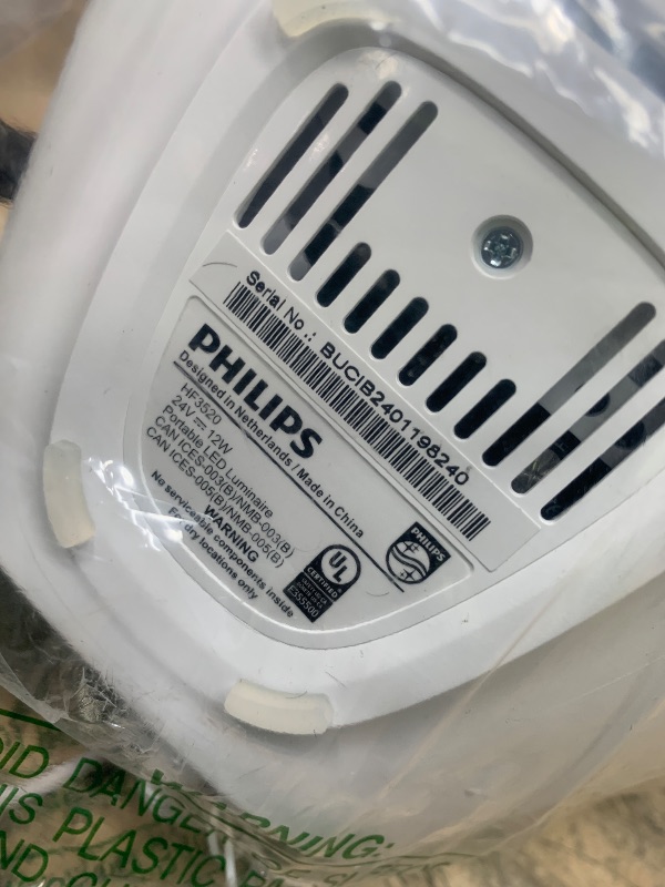 Photo 1 of ***(MINOR DAMAGE/ SEE NOTES)***Philips SmartSleep Wake-up Light, Colored Sunrise and Sunset Simulation, 5 Natural Sounds, FM Radio & Reading Lamp, Tap Snooze, HF3520/60