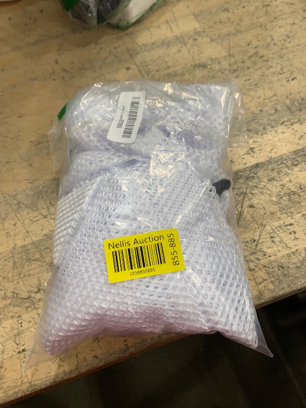 Photo 1 of 3Pcs Mesh Laundry Bags Washing Machine Mesh Wash Bags Jumbo for Delicates Clothes,Bed Linen,Toys with Drawstring Closure Sturdy(3 XXLarge 28 x 26 Inches)
