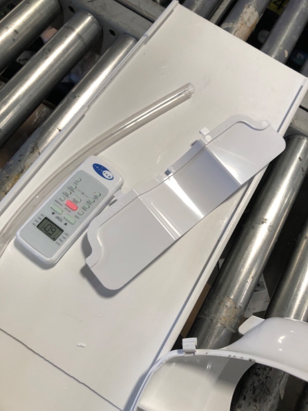 Photo 1 of ***PARTS ONLY***Whynter Inverter Portable Air Conditioner 14,000 BTU Heater with Dual Hose, Dehumidifier, Cooling Fan & Smart Wi-Fi for 600 Sq Ft Rooms, NEX ARC-1230WNH (12,000 SACC), White