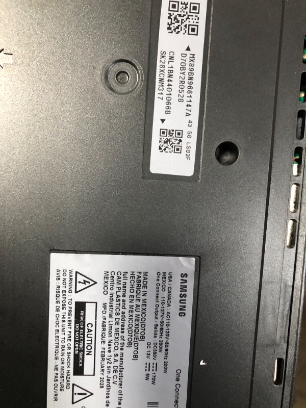 Photo 1 of ***************SCREEN DAMAGED, NON-FUNCTIONAL, FINAL SALE*******************
Samsung 43-Inch Class The Frame LS03F 4K QLED Smart TV (2025 Model) Modern Frame Design, NQ4 AI Gen2 Processor, Art Mode, Artful Picture Quality, Samsung Vision AI, Alexa Built-i