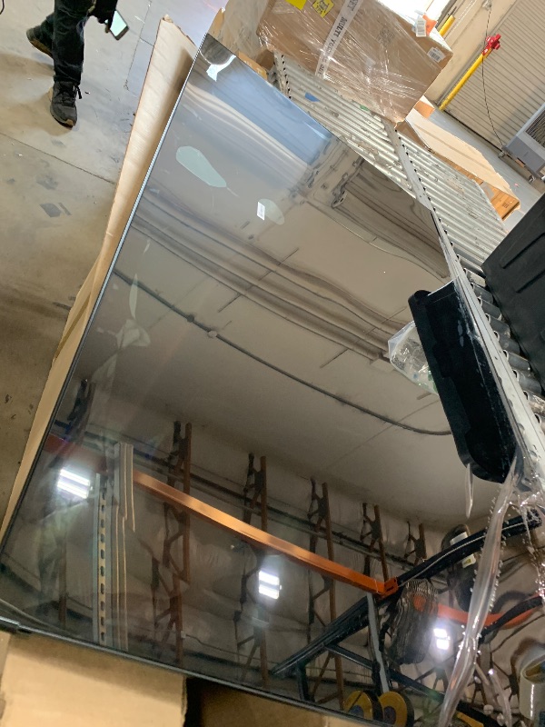 Photo 1 of ******************SCREEN CRACKED, NON-FUNCTIONAL, FINAL SALE*******************
Samsung 65-Inch Class QLED Q7F Series Samsung Vision AI Smart TV (2025 Model, 65Q7F) Quantum HDR, Object Tracking Sound Lite, Q4 AI Gen1 Processor, 4K upscaling, Gaming Hub, A