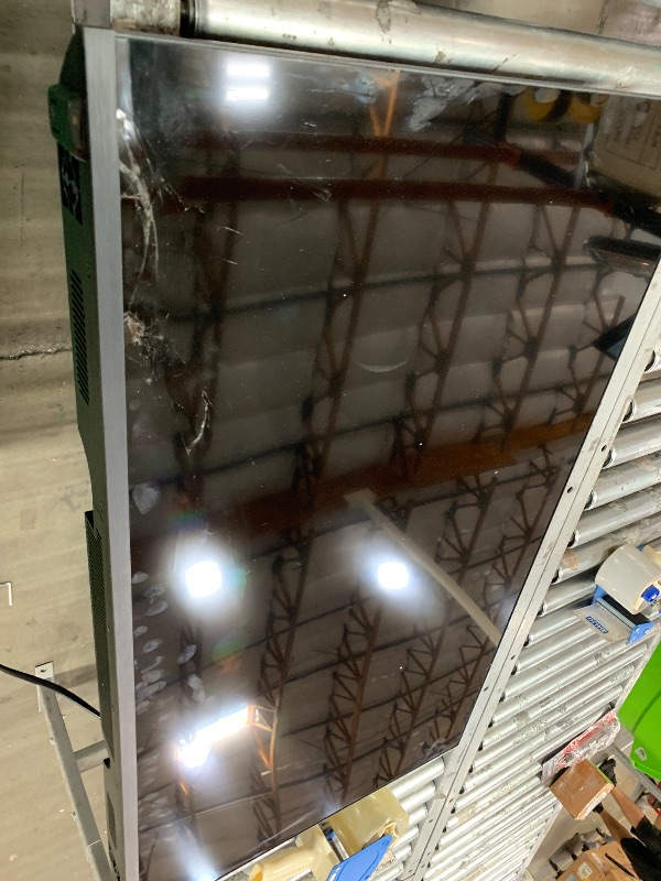 Photo 1 of *************SCREEN DAMAGED, NON-FUNCTIONAL, FINAL SALE******************
VIZIO 40-inch Full HD 1080p Smart TV with DTS Virtual: X, Alexa Compatibility, Google Cast Built-in, Bluetooth Headphone Capable, (VFD40M-08 New)