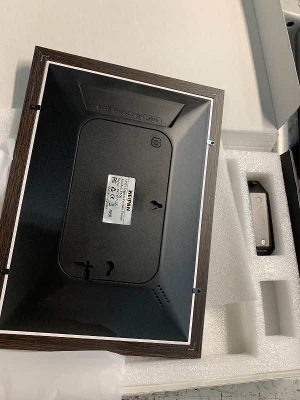 Photo 1 of ***(MISSING PARTS/ SEE NOTES)***Frameo-Digital-Picture Frame 10.1 Inch Electronic-Digital Photo Frame with IPS Touch Screen HD Display, Smart WiFi Photos or Videos Farme via Free Frameo APP (Brown Wood Frame)