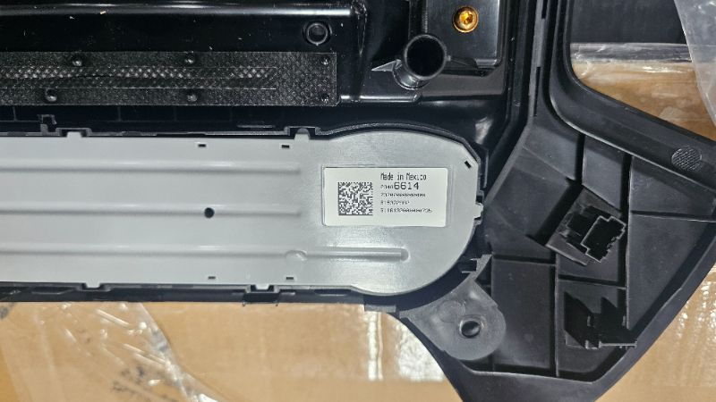 Photo 1 of ***PARTS ONLY***AUCARAUTO AuCar 14.5 Inch Android 13 Car Radio Head Unit for GMC Sierra Chevrolet Silverado 2015-2019 Only OEM 8" Screen, Car Multimedia Player GPS Navigation Wireless Carplay Android Auto (Black)