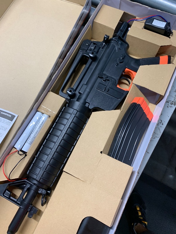 Photo 1 of (broken)(sold for parts only) Colt Tactical Carbine AEG Airsoft Rifle