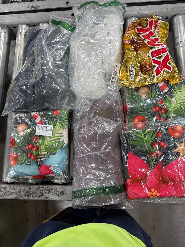 Photo 1 of ** SOLD AS IS BUNDLE OF MISCELLANEOUS AND SORTED GOODS **