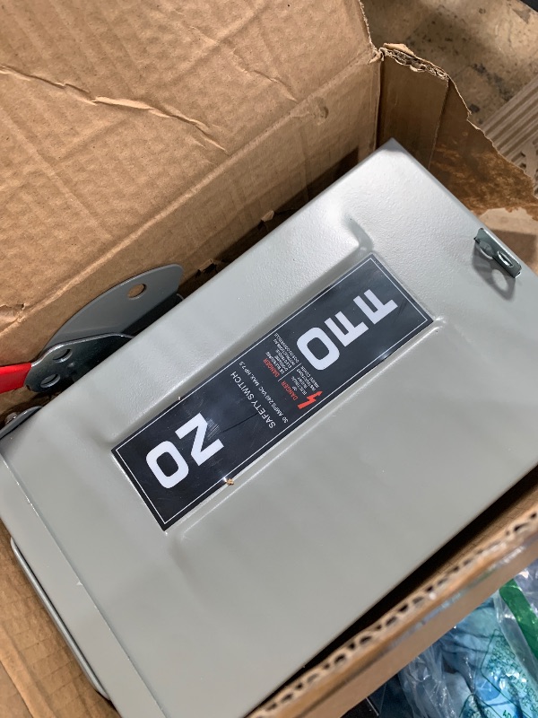 Photo 1 of ?Upgrade? 3p 30 Amp Disconnect,Disconnect Switch,Add Ground Design,Non-Fusible,NEMA 3R Standard,Heavy Duty Steel Material,Rust and Corrosion Resistant,for Indoor and Outdoor,120/240v,10-Year Warrnaty