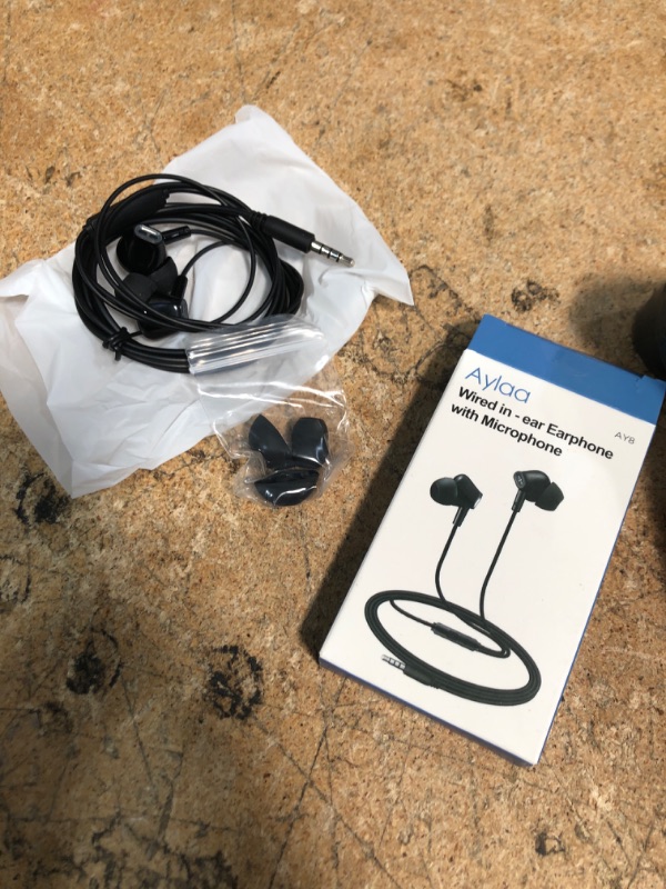 Photo 1 of Aylaa Wired Earbuds Headphones for School with Microphone Noise Isolating Stereo Bass in-Ear Earphones – for Smartphones, Tablets, Schools, Ipads, Multiuse - 3.5mm Plug in Audio Jack - Black