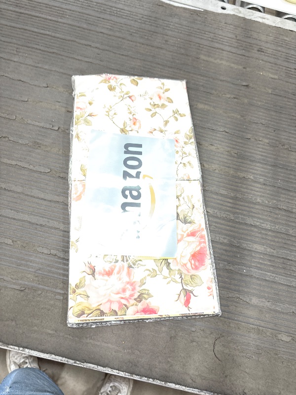 Photo 1 of 40Pcs Floral Napkins-Spring Disposable Paper Napkins Vintage Rose Floral Decoration for Garden Spring Tea Party