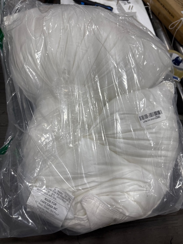 Photo 1 of **ONLY 1 PILLOW** Beckham Hotel Collection Bed Pillows Standard/Queen Size Set of 2 - Original Down Alternative Pillow for Sleeping - Bedding for Back, Stomach or Side Sleepers