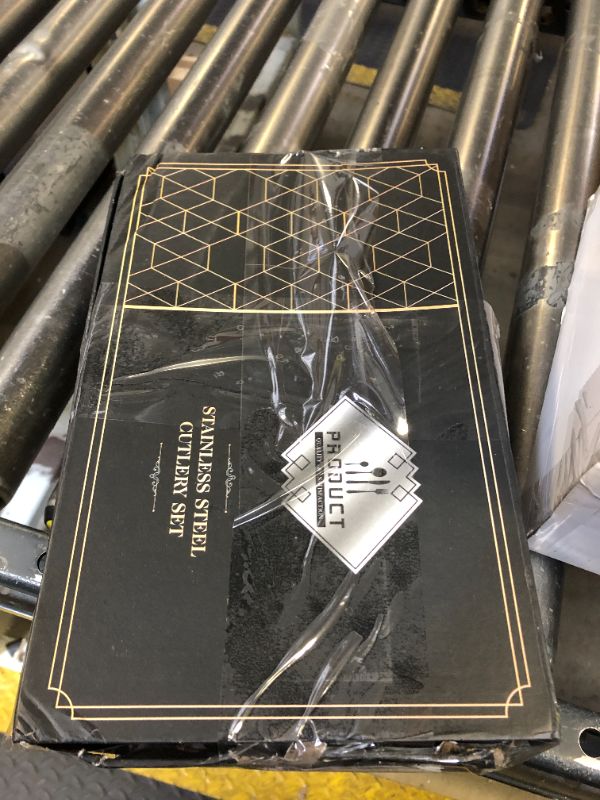 Photo 1 of Unique Colorful Silverware Set for 4, Modern Stainless Steel Flatware Cutlery Tableware Utensil Set Knives Forks Spoons,Dinnerware Sets for Christmas Party Kitchen Wedding Gifts 20-piece