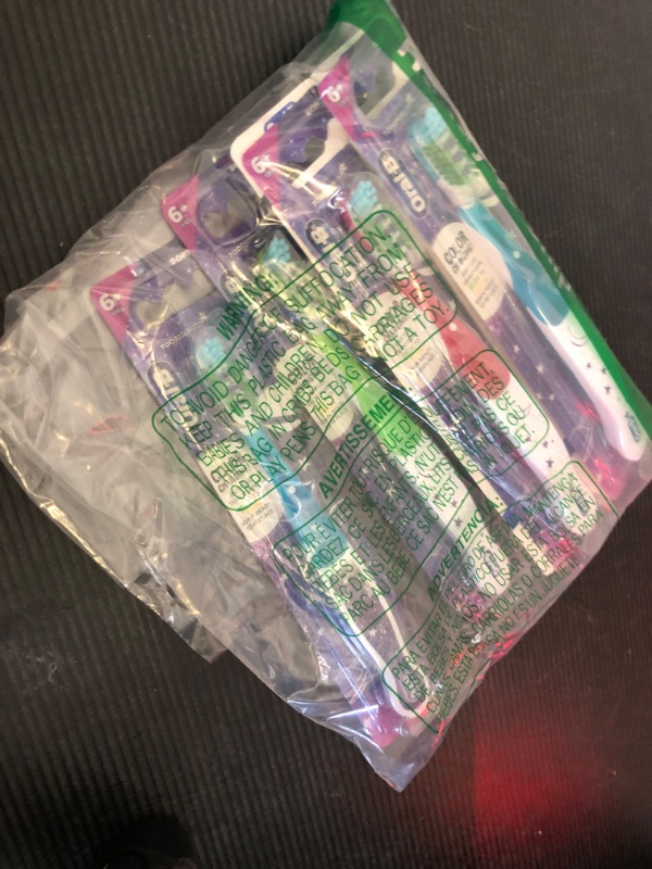 Photo 1 of Oral-B Battery Powered Kid Toothbrush for Children 6+ Years Old, CrossAction Pro Health for Me Jr Stages 4, Soft - Pack of 6