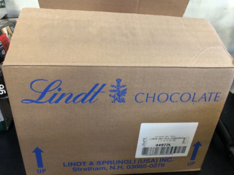 Photo 1 of 12 Boxes of 60pcs each ---exp date  04/30/2025---Lindt LINDOR Milk Chocolate Candy Truffles, Milk Chocolate with Smooth, Melting Truffle Center, 25.4 oz., 