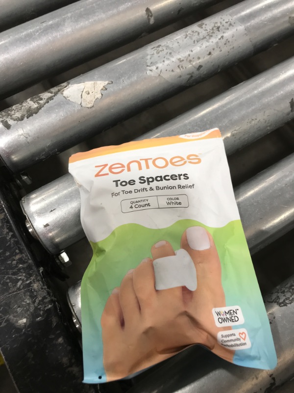 Photo 1 of ZenToes Gel Toe Separators for Overlapping Toes, Bunions, Big Toe Alignment, Corrector and Spacer - 4 Pack (White)