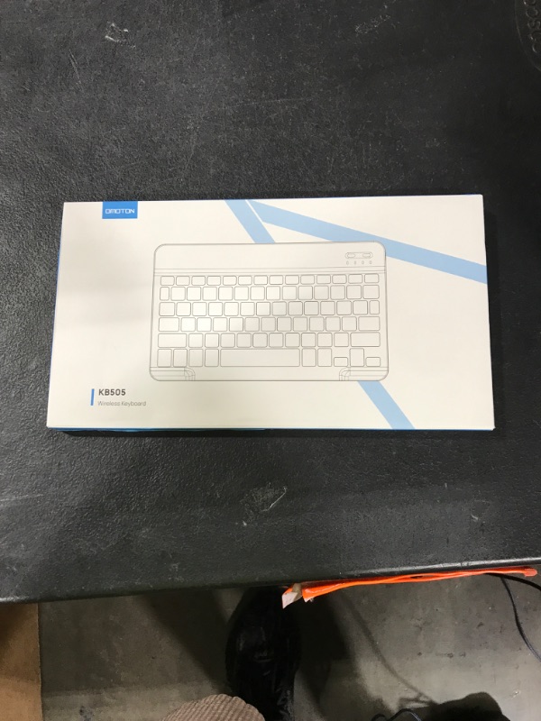 Photo 1 of OMOTON Bluetooth Keyboard, Wireless Rechargeable Keyboard for iPad, iPad Pro, iPad mini, iPad Air with Illuminated LED (White)
