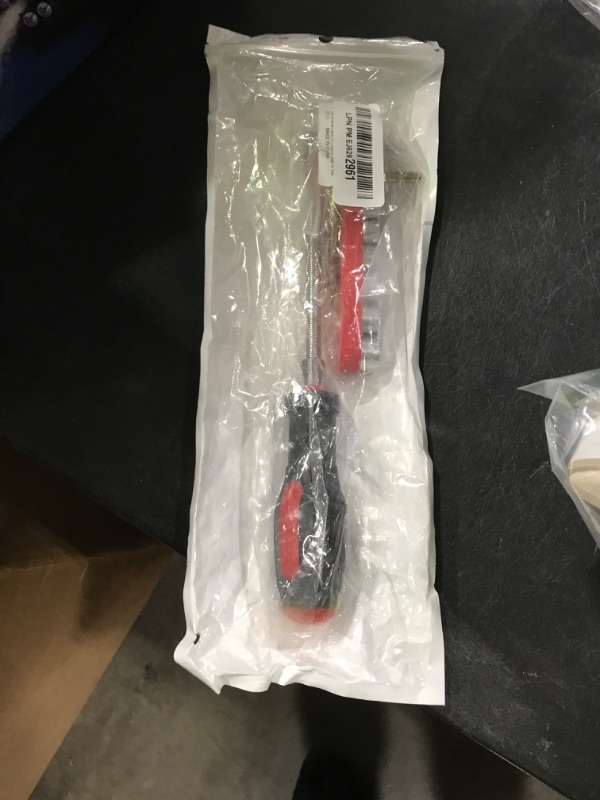 Photo 1 of screwdriver with tips