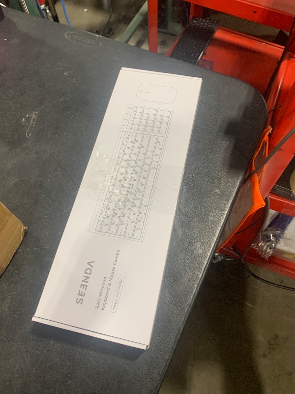 Photo 1 of 2.4G WIRELES KEYBOARD