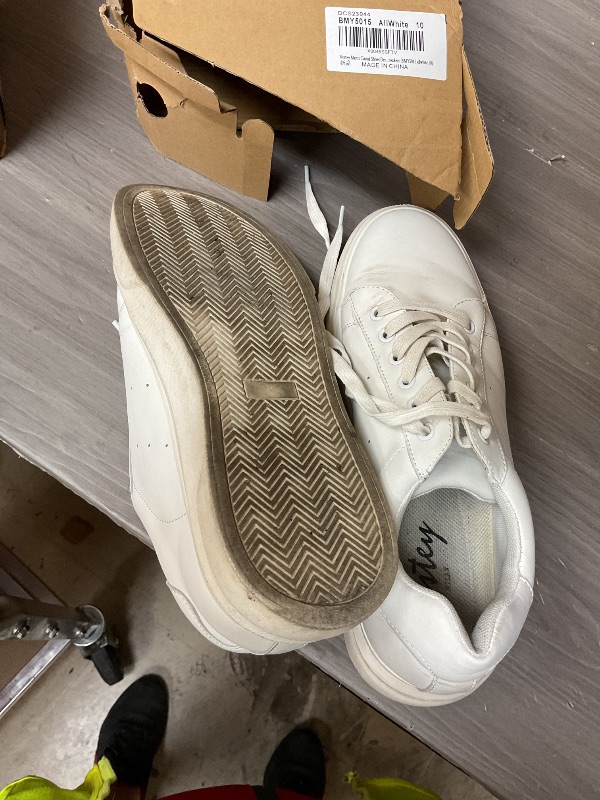 Photo 1 of Vostey Men's Fashion Sneakers Leather White Shoes for Men Comfortable Mens Casual Shoes (BMY5015 allwhite size 9.5 