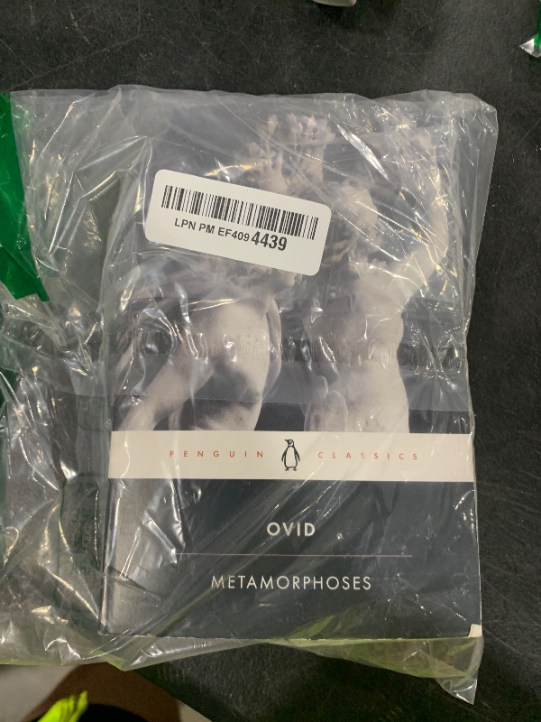 Photo 1 of Metamorphoses (Penguin Classics) Paperback – August 3, 2004
