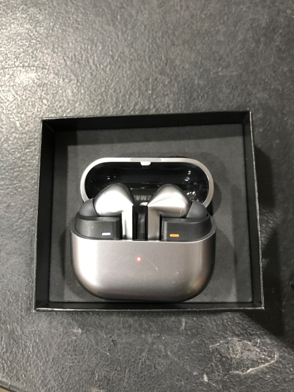 Photo 1 of Samsung Galaxy Buds 3 Pro AI True Wireless Bluetooth Earbuds, Noise Cancelling, Sound Optimization, Redesigned Comfort Fit, Silver [US Version, Amazon Exclusive, 2Yr Warranty]