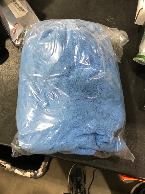 Photo 1 of blue blanket.