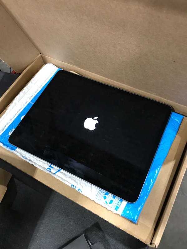 Photo 1 of Apple 2021 iPad Pro (12.9-inch, Wi?Fi, 128GB) - Space Gray (Renewed)